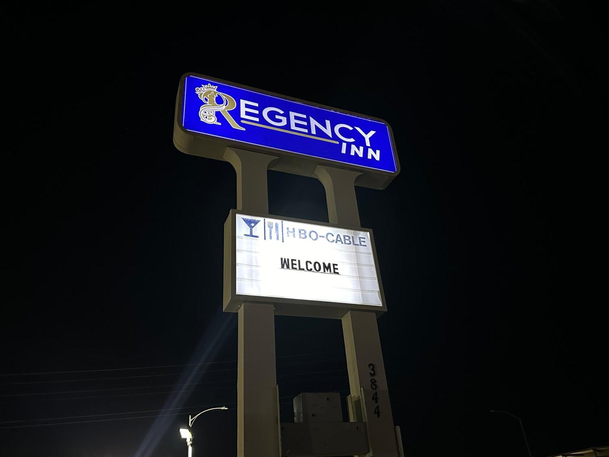 Regency Inn Fresno Exterior photo